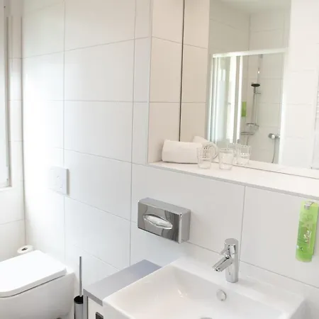 Jufa Garni Am מלון *