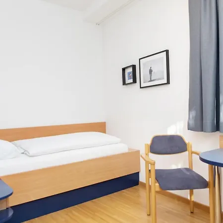 Jufa Garni Am Hotel