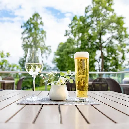 Jufa Garni Am Hotel *