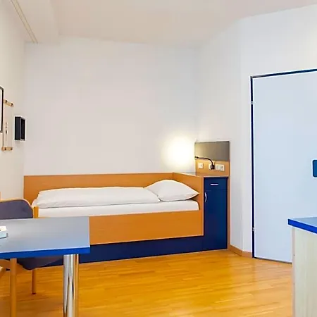 Hotel Jufa Garni Am *