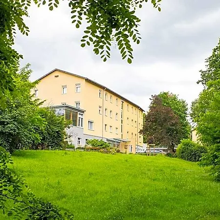 Jufa Garni Am Hotel *