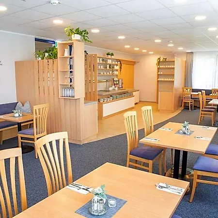 Jufa Garni Am Hotel