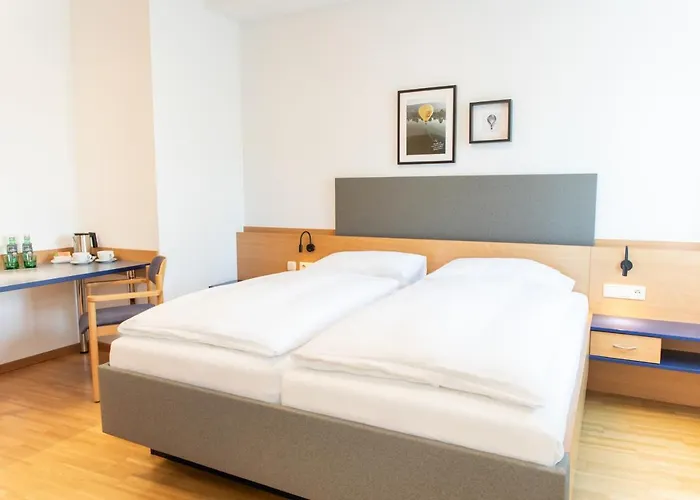 فندق Jufa Garni Am ستوبيبرغ